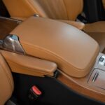 Range-Rover-Autobiography-Long-Interior-Hand-Rest