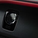 Rolls-Royce-Cullinan-Black-Badge-Interior-Odometer
