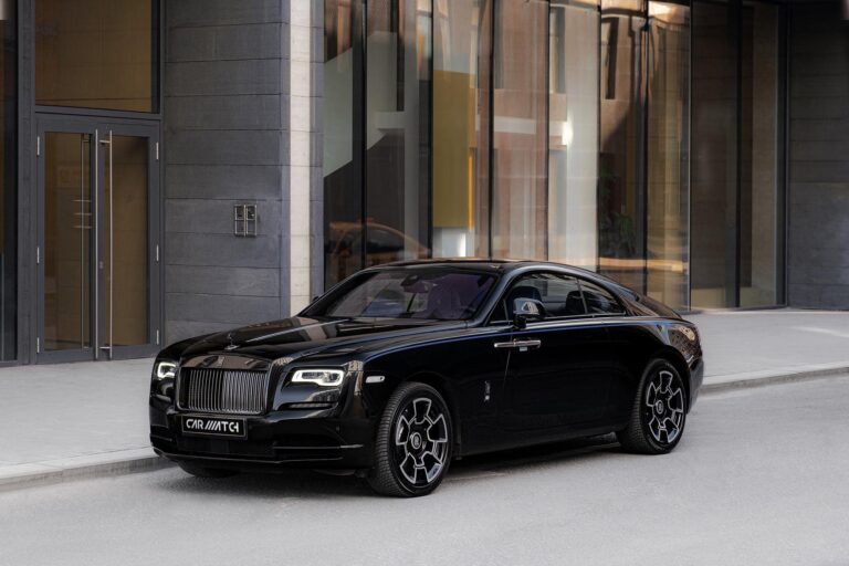 ROLLS ROYCE WRAITH BLACK BADGE RENTAL
Command atte..