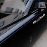 Rolls-Royce-Wraith-Black-Badge-Door