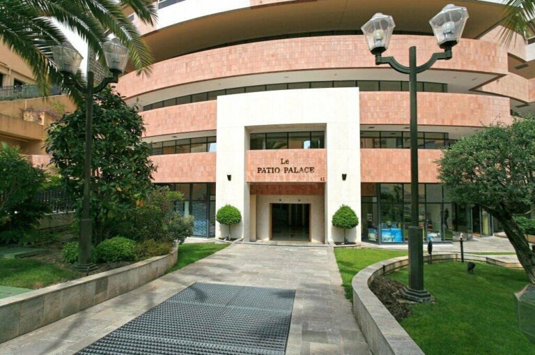 FOR RENT – PATIO PALACE – PARKING SPACE – JARDIN E..