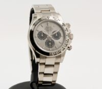 ROLEX DAYTONA COSMOGRAPH – 18K WHITE GOLD – BOX & ..