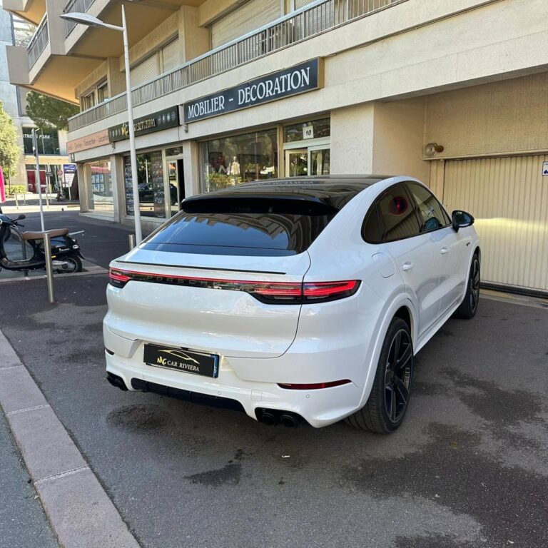PORSCHE CAYENNE E-HYBRID COUPÉ PLATINUM EDITION RE..