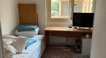 FOR SALE – SERVICE ROOM – PORT HERCULE
Price: €480..