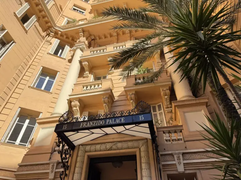 FOR RENT – FRANZIDO PALACE – ELEGANT 3-BEDROOM APA..