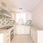 Apartment to renovate in the heart of the Carré d’Or – Résidence Les Acanthes – Gallery 3