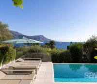 Luxurious property with panoramic sea view