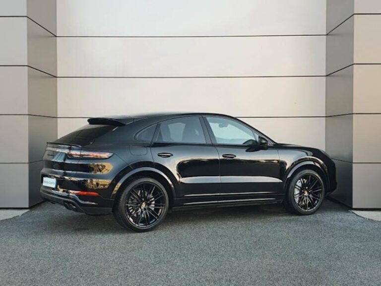 PORSCHE CAYENNE TURBO COUPÉ RENTAL – FRENCH RIVIER..
