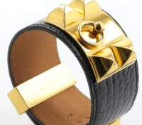 HERMÈS CROCODILE CDC “COLLIER DE CHIEN” BRACELET

..