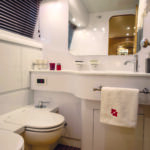 KISS_Twin_Bath_3-scaled-1