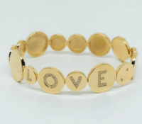 BUBBLE BRACELET “LOVE”

Elegant, feminine, and dee..