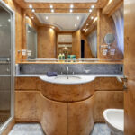 andilis_master_bath_1