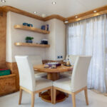andilis_saloon_3