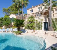 Luxury Villa Oasis in Antibes: A Perfect Getaway