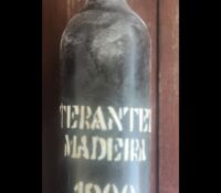 Vente d'une collection de vins de Madère du XIXe..
