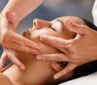 FACE MASSAGE – 60 MIN | €120

Revive your skin’s n..