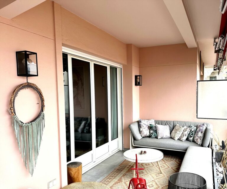 FOR SALE – PALAIS AURORE – 3-ROOM APARTMENT WITH C..