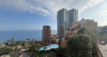 FOR SALE – LA ROUSSE / SAINT-ROMAN – PARC SAINT-RO..