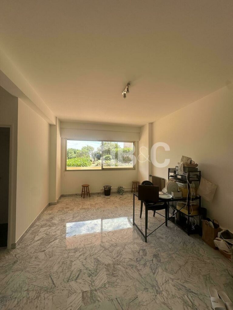 FOR RENT – PORT – RENOVATED MIXED-USE OFFICE IN “S..