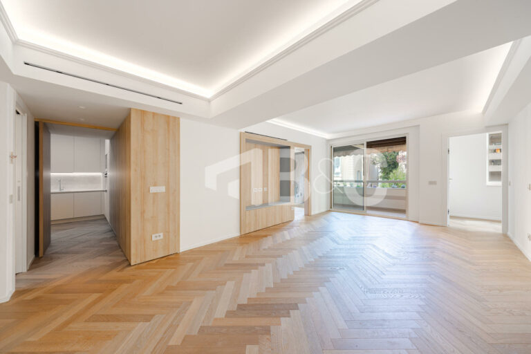 FOR SALE – CONDAMINE – MIXED-USE APARTMENT IN “SUF..