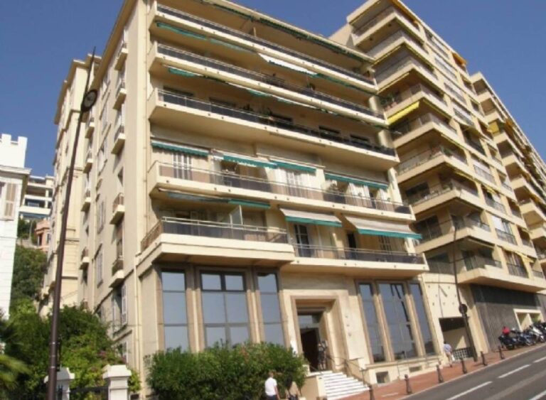 FOR RENT – “LES PRINCES” STUDIO – LA CONDAMINE
Pri..