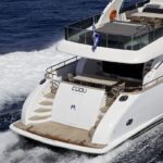 luxury_motor_yacht_cudu_underway_stern_view