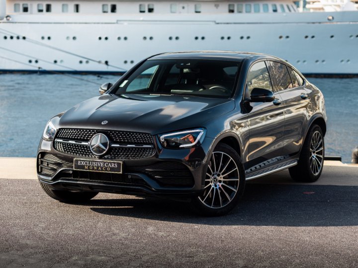 MERCEDES GLC COUPÉ 300 4MATIC AMG LINE – 258 HP – ..