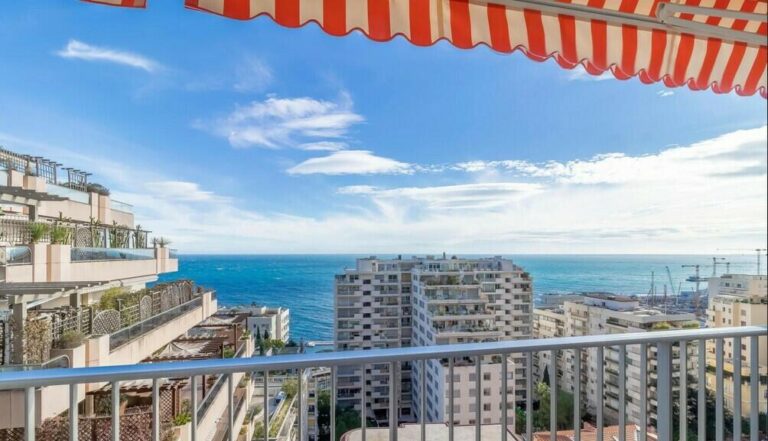 FOR SALE – 3-ROOM APARTMENT – CHÂTEAU PÉRIGORD II,..