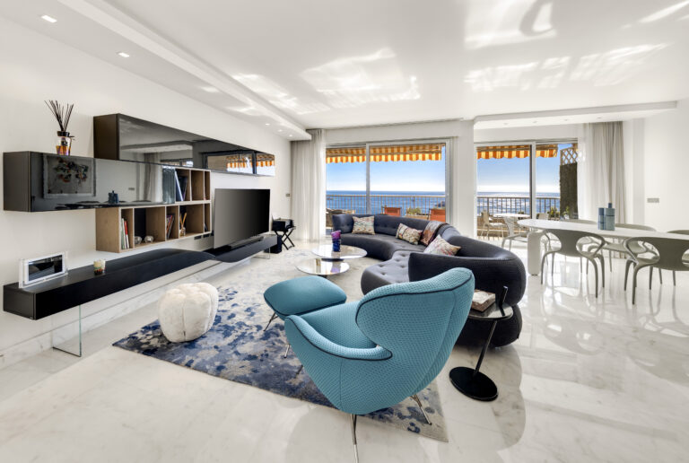 FOR SALE – CHÂTEAU D’AZUR – 3 ROOMS – SEA VIEW
Pri..