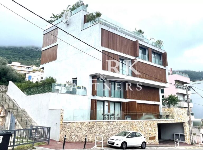 Beausoleil – Mirage – Parking rental