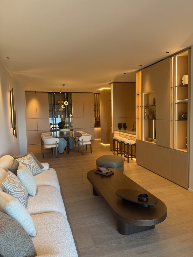 FOR SALE – LE TROCADÉRO – 3-ROOM APARTMENT WITH PA..