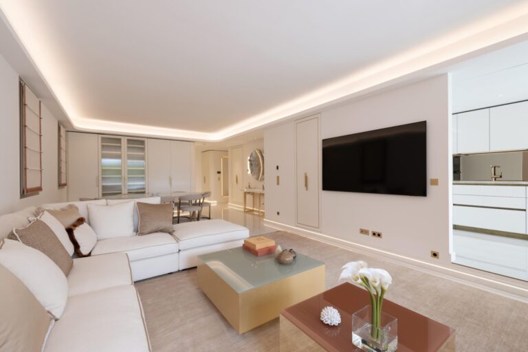 FOR SALE – LE GIORGIONE – 4 ROOMS – FONTVIEILLE – ..