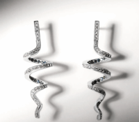 SPIRAL EARRINGS

Price: Upon request
Condition: Ne..