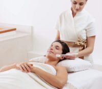 DE-PUFFING CRYO FACIAL

Regenerative – Defining – ..