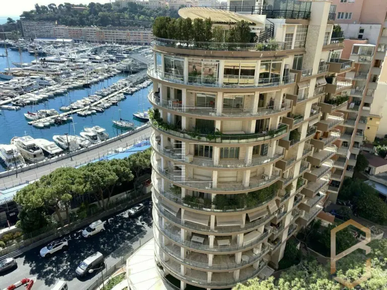 FOR RENT – ERMANNO PALACE – DOUBLE CLOSED BOX – PO..