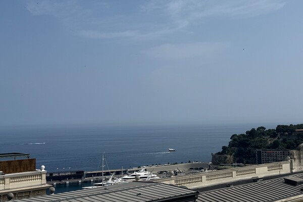 FOR SALE – PALAZZO D’ASTI – LARGE STUDIO WITH SEA ..