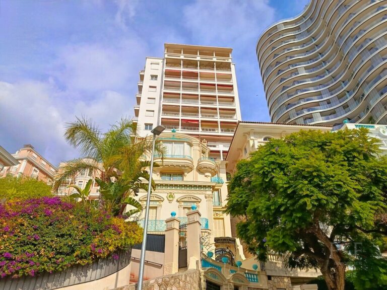 FOR RENT – LES DAUPHINS – 1-BEDROOM APARTMENT
Pric..