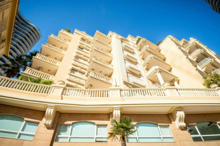 FOR SALE – COMMERCIAL PREMISES – VILLA DEL SOLE – ..