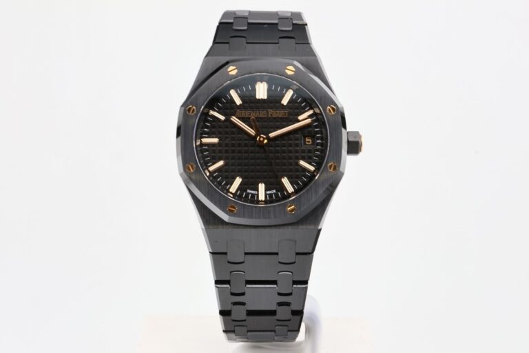 AUDEMARS PIGUET ROYAL OAK 34MM BLACK CERAMIC – 77350CE.OO.1266CE.03.A (2023)