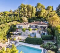 Charming villa moments from the village