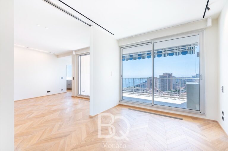 FOR SALE – LA ROUSSE-SAINT ROMAN – ELEGANT 2-BEDRO..