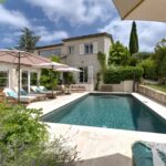 Idyllic Family Residence in Sought-After Location – Gallery 1