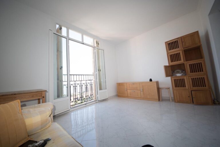 FOR RENT – LA VIGIE – 2-BEDROOM APARTMENT WITH SEA..
