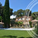 Charming Antibes Bastide with Pool and Modern Amenities – Gallery 1