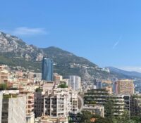 FOR SALE – CARRÉ D’OR – LUXURIOUS 2-BEDROOM APARTM..