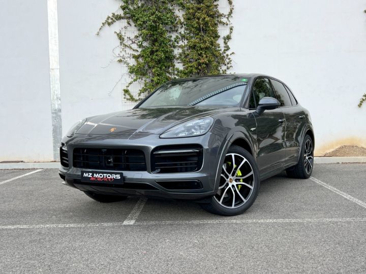PORSCHE CAYENNE III 3.0 E-HYBRID – 462 HP (2021)
P..