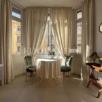 Three bedroom apartment with a lovely little sea view, in a magnificent historic building with caretaker – Featured