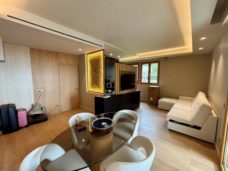 FOR SALE – EXOTIC GARDEN – 3-ROOM APARTMENT DIVIDE..