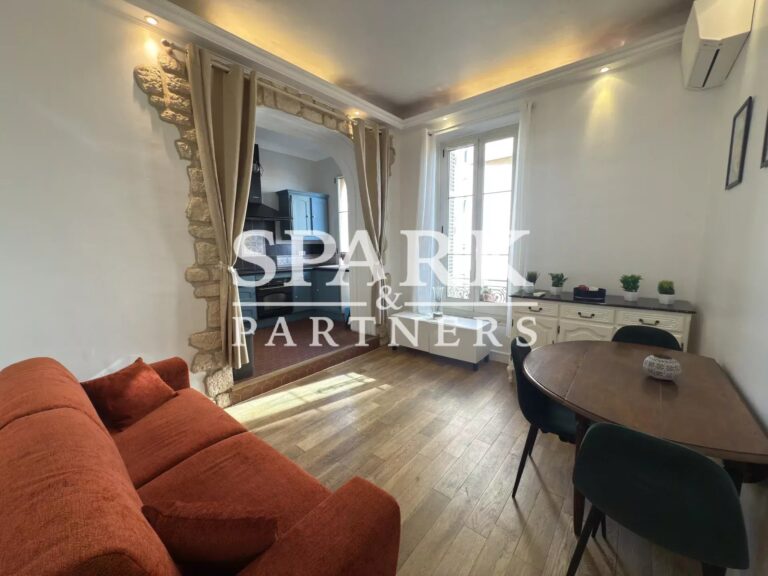 Beausoleil -Charming furnished 3-room apartment 5 minutes’ walk from Monaco