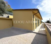 Semi-detached villas under renovation with huge plot of land, spaciuous terraces and a lovely panoramic view. Sole agency